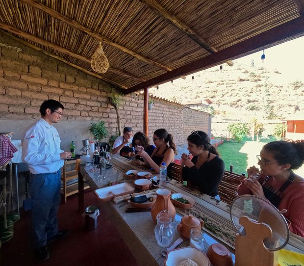 Grupo disfrutando en el taller
